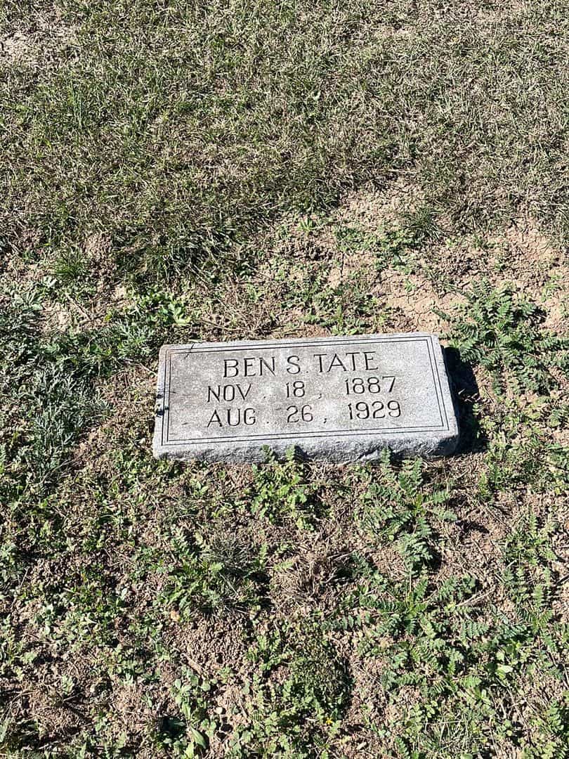 Ben S. Tate's grave. Photo 3