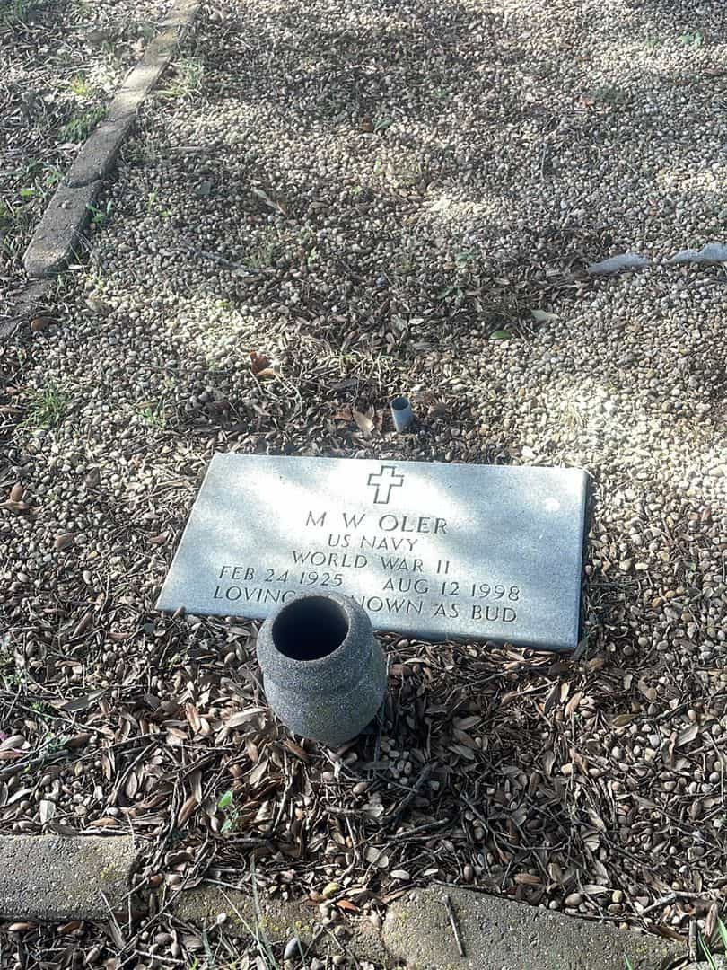 M. W. "Bud" Oler's grave. Photo 3