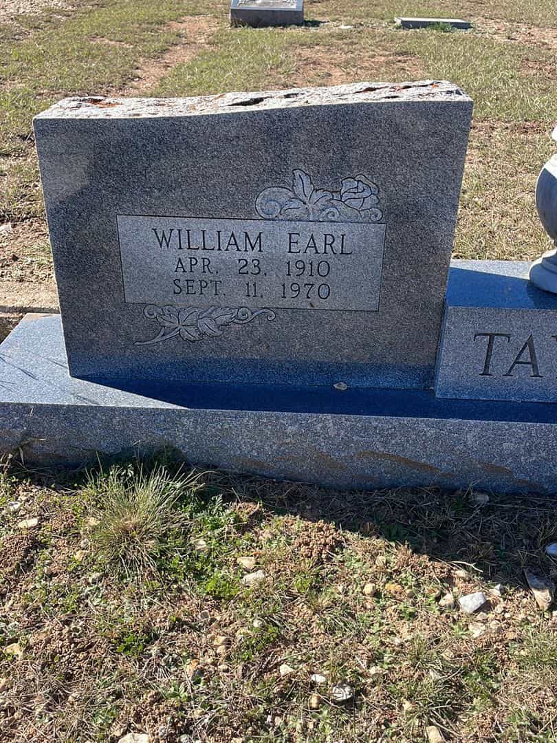 William Earl Taylor's grave. Photo 1
