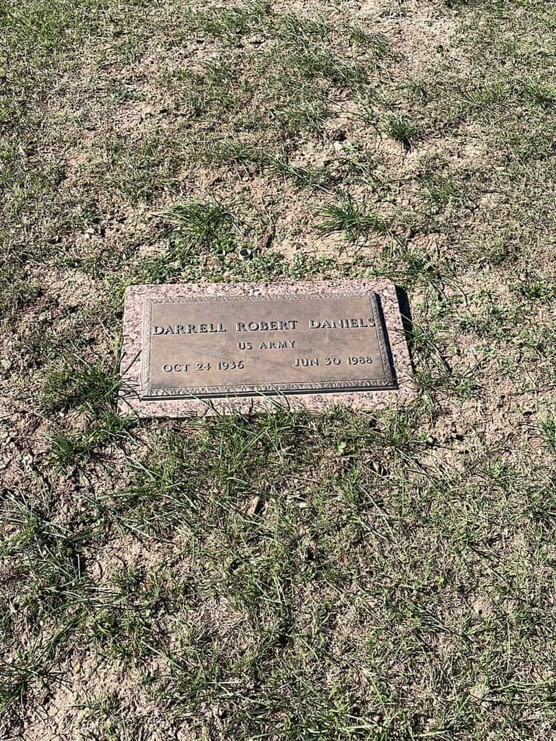 Darrell Robert Daniels's grave. Photo 1