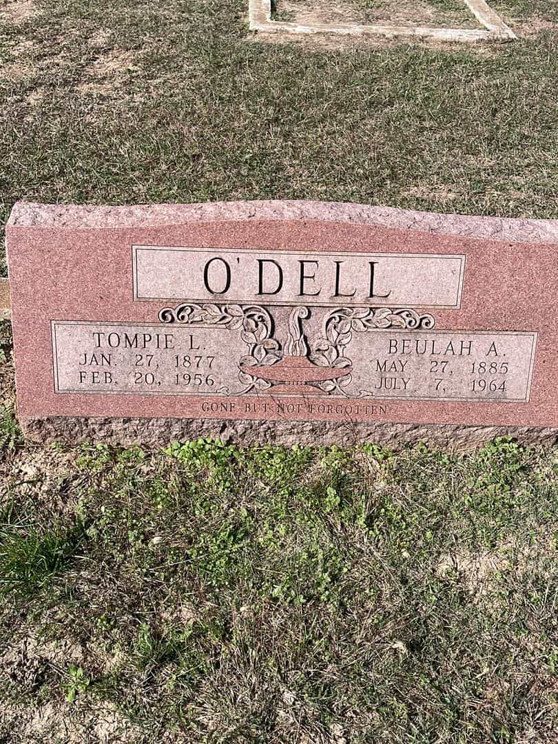 Beulah A. O'Dell's grave. Photo 1