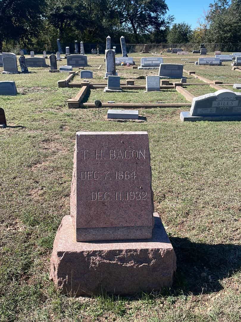 T. H. Bacon's grave. Photo 2