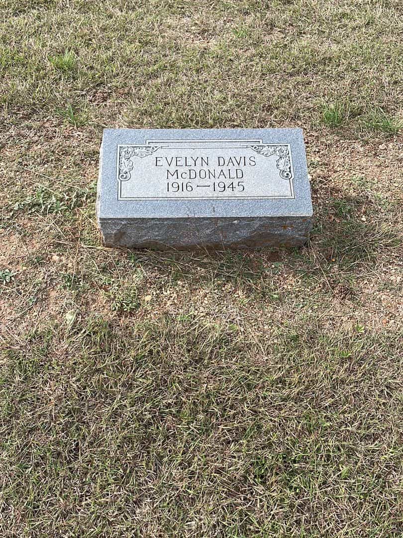 Evelyn Davis McDonald's grave. Photo 1