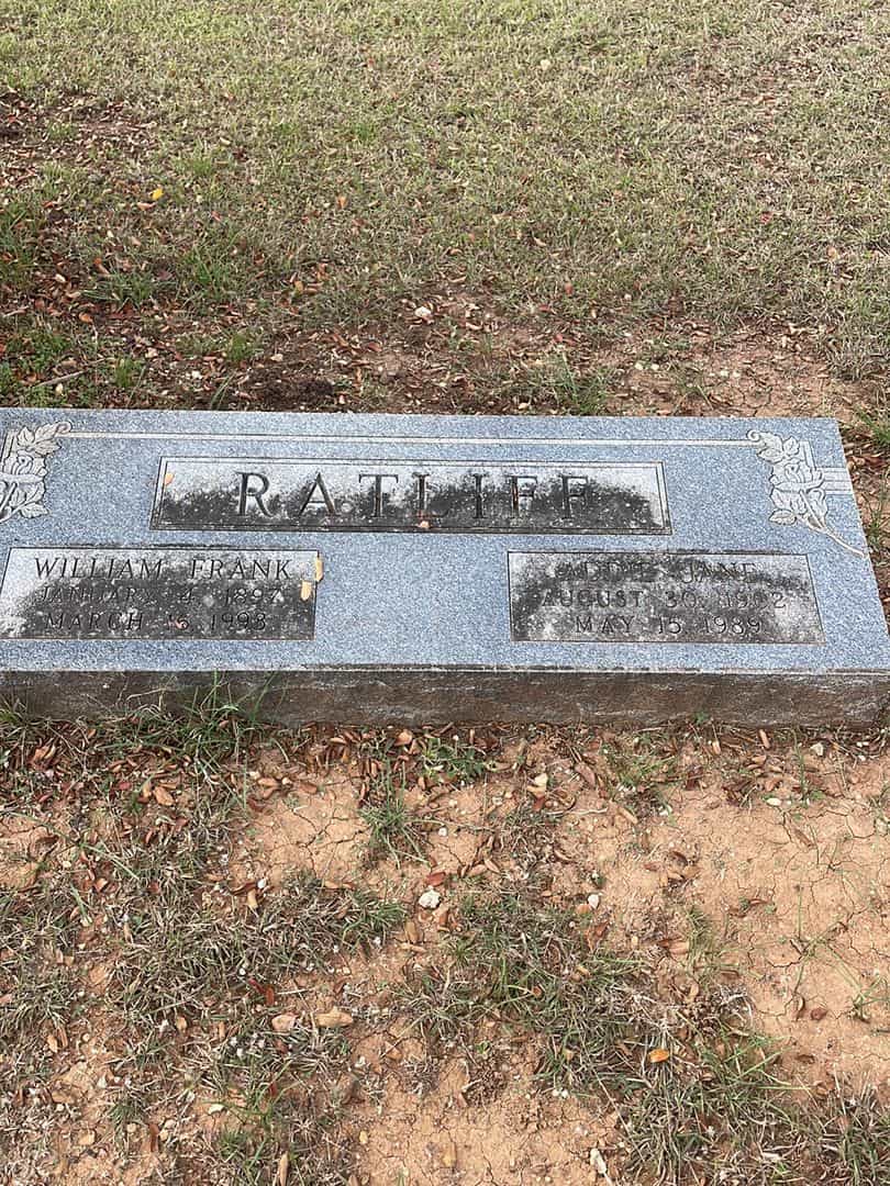 Addie Jane Ratliff's grave. Photo 1
