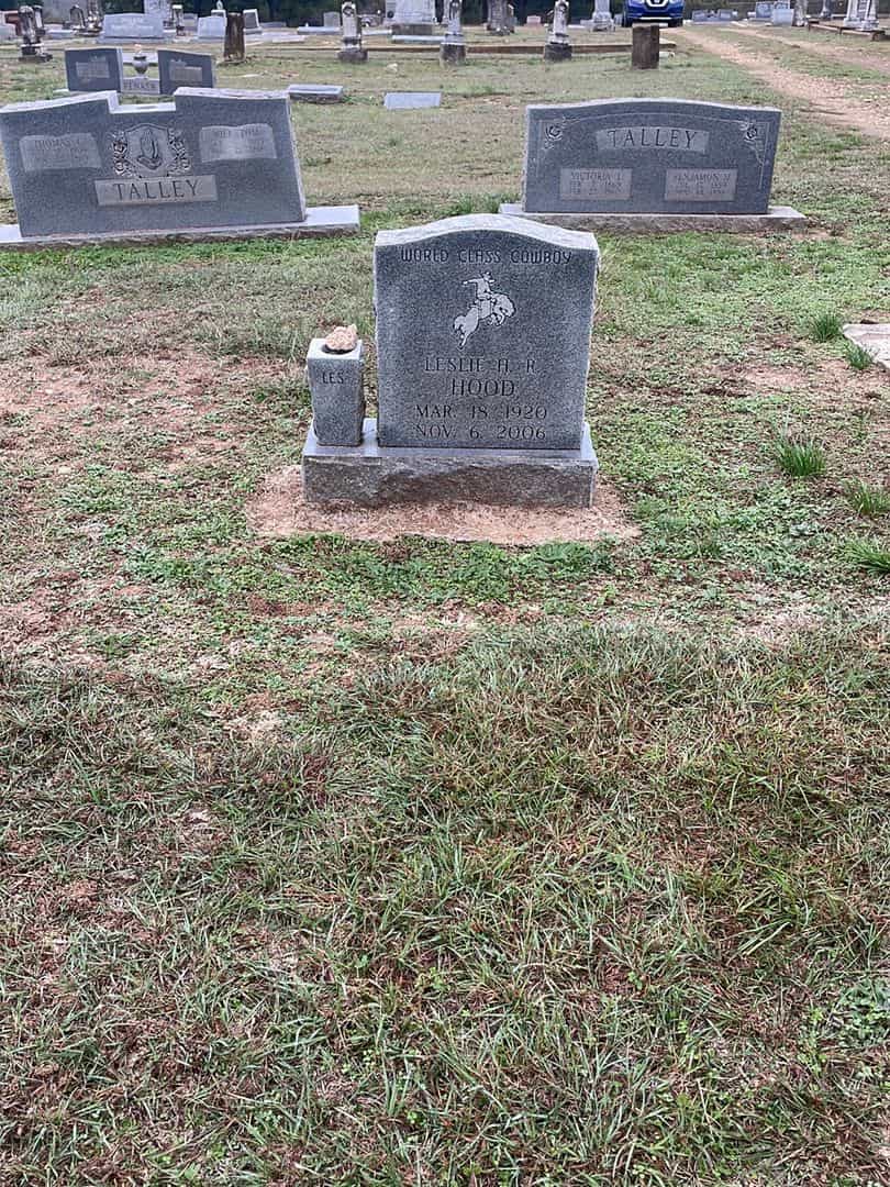 Victoria I. Talley's grave. Photo 2