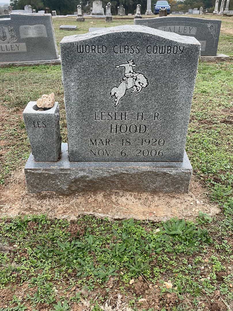 Victoria I. Talley's grave. Photo 1