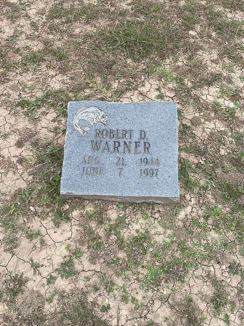 Robert D. Warner's grave. Photo 1