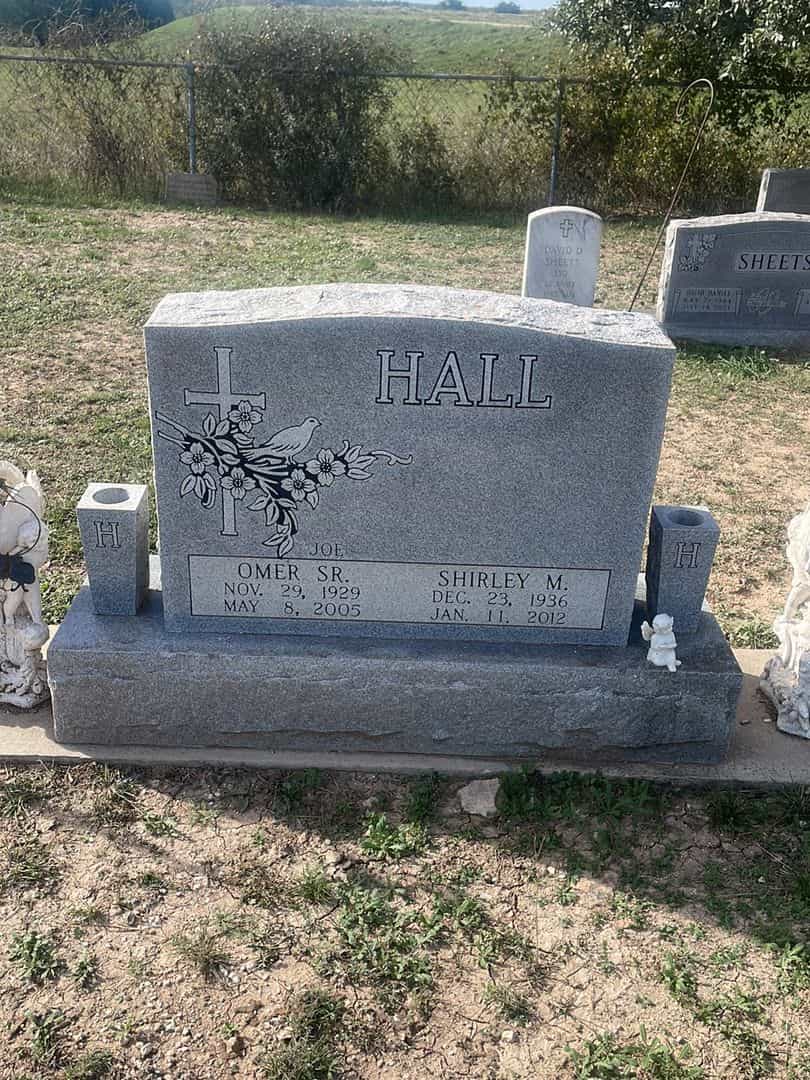 Omer "Joe" Hall Senior's grave. Photo 1