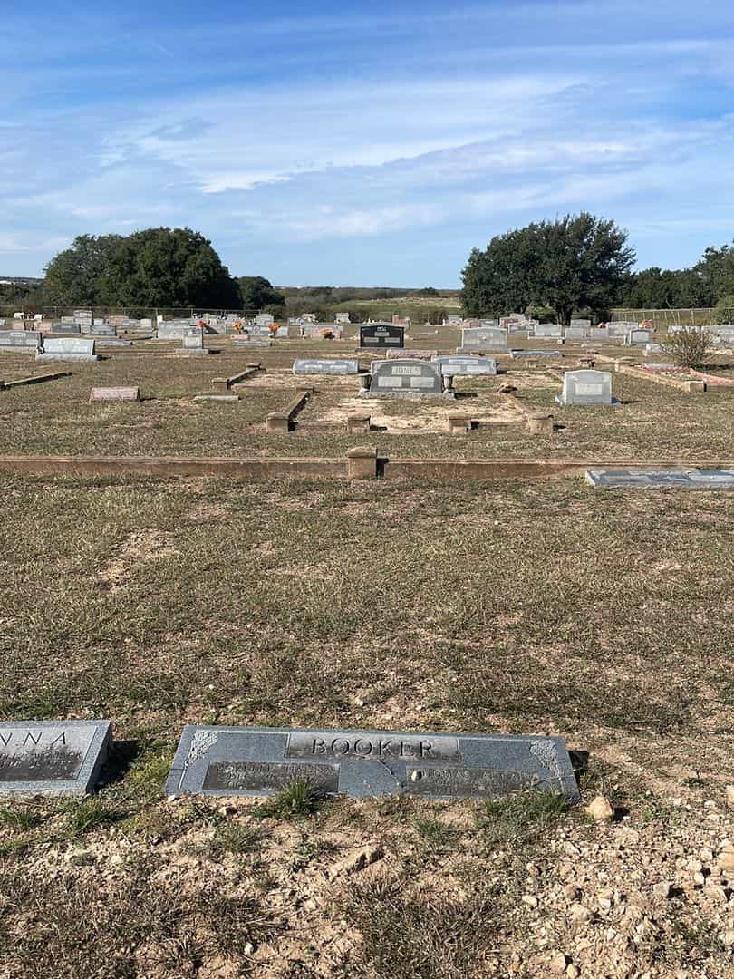 Mozelle Hanna Booker's grave. Photo 2