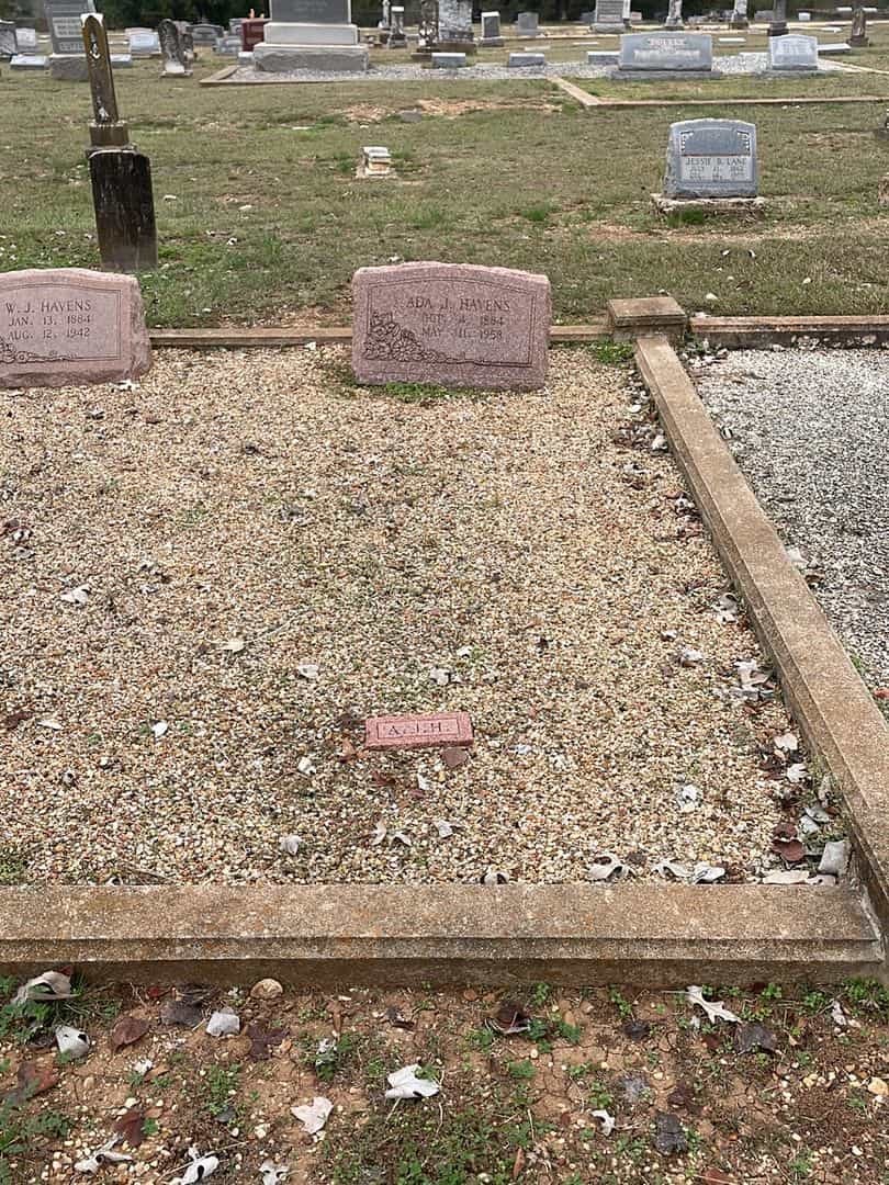 Ada J. Havens's grave. Photo 2