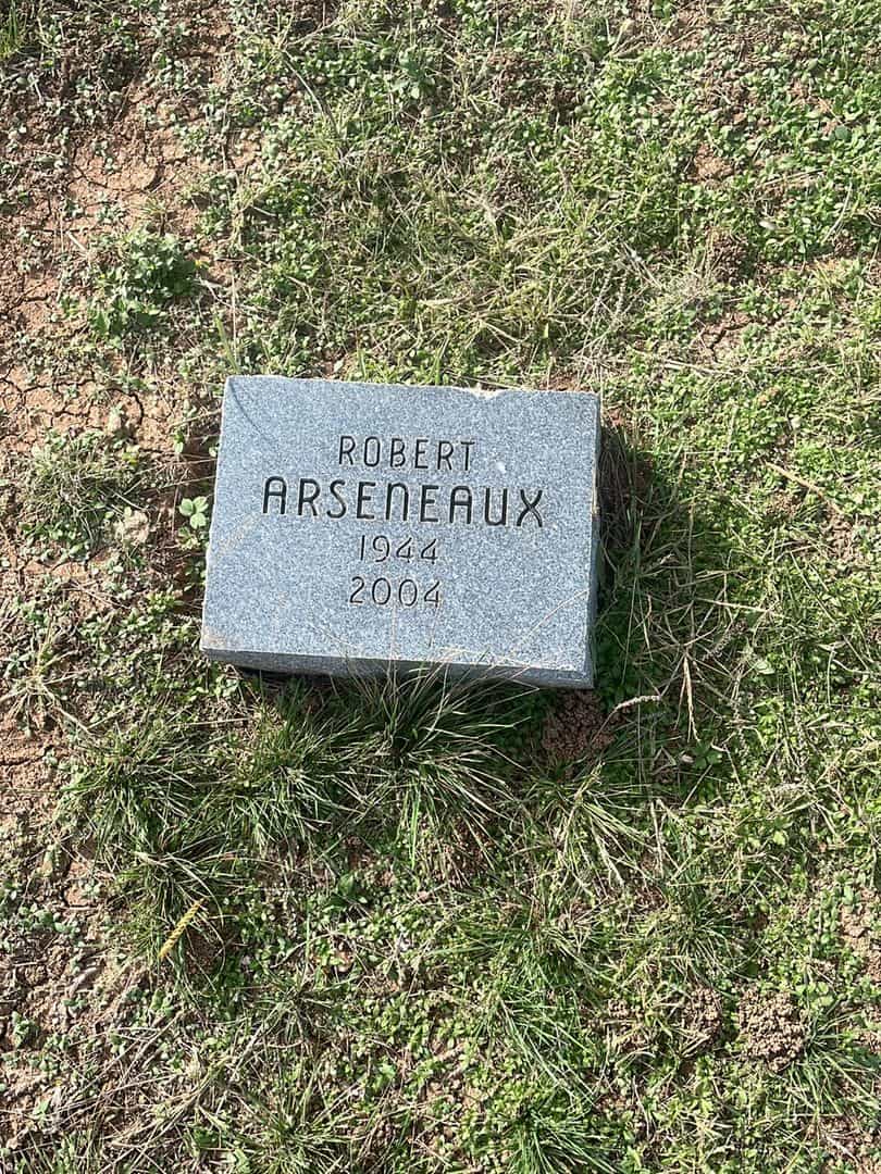 Robert Arseneaux's grave. Photo 3