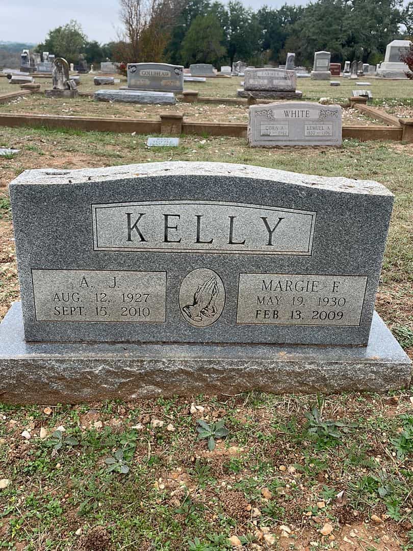 A. J. Kelly's grave. Photo 1