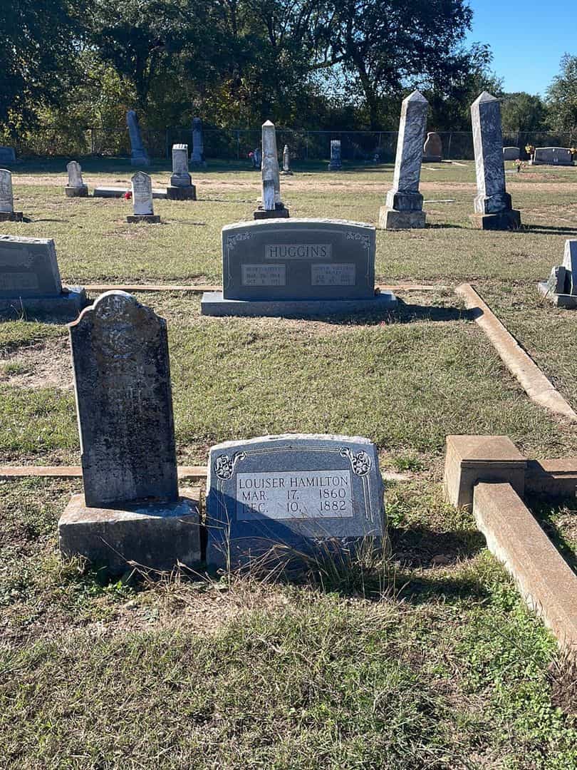 Louiser Hamilton's grave. Photo 2