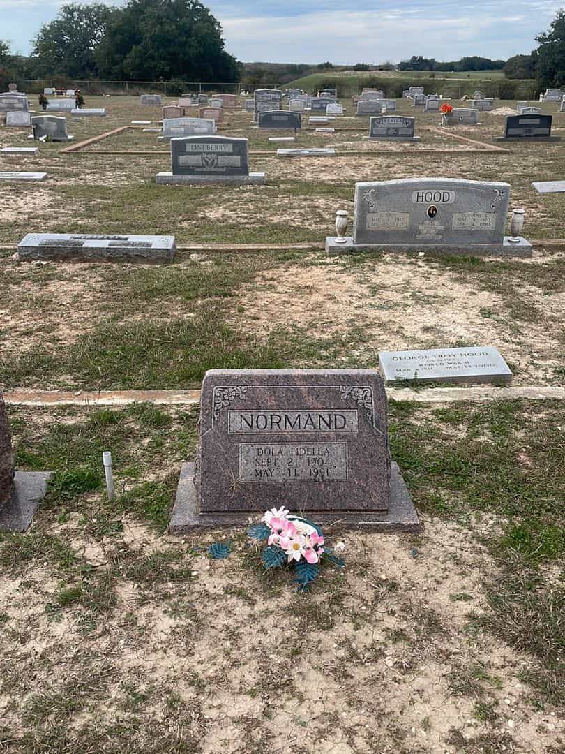 Dola Fidella Normand's grave. Photo 2