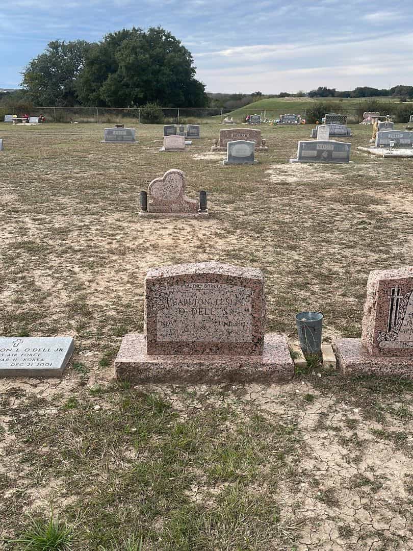 Carlton Leslie O'Dell Senior's grave. Photo 2
