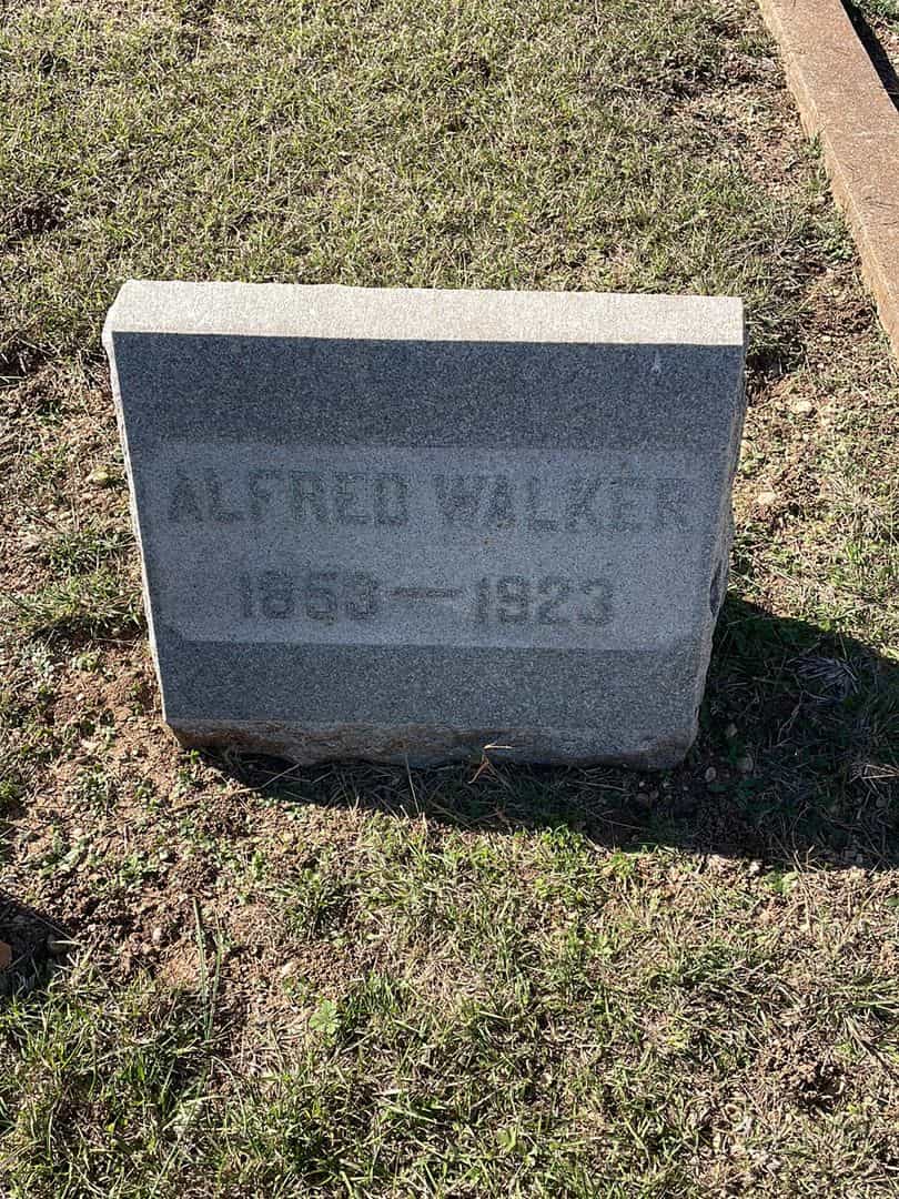 Alfred Walker's grave. Photo 1