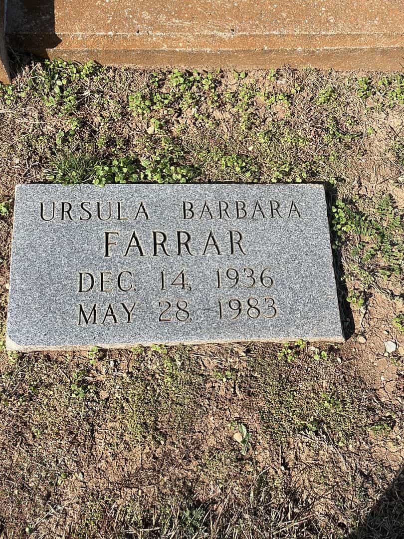 Ursula Barbara Farrar's grave. Photo 1