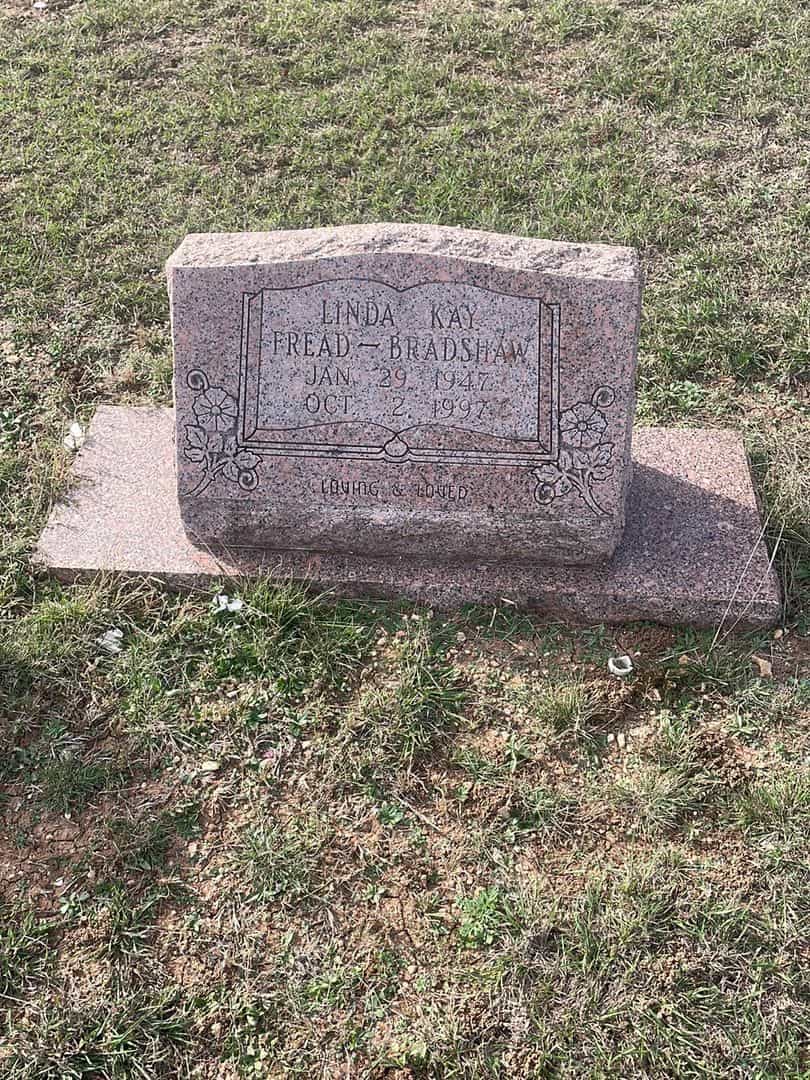Linda Kay Fread-Bradshaw's grave. Photo 1