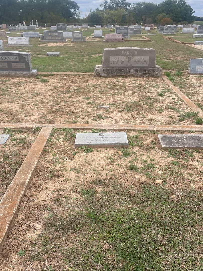Claucus Aaron Parker's grave. Photo 2