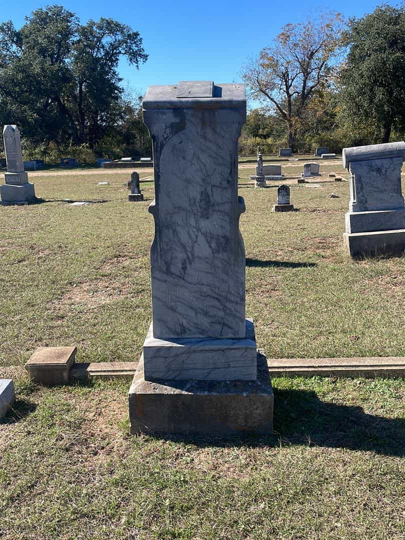 J. C. Massengale's grave. Photo 2