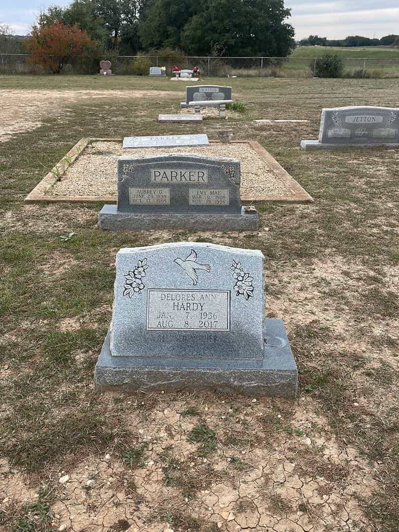 Delores Ann Hardy's grave. Photo 2