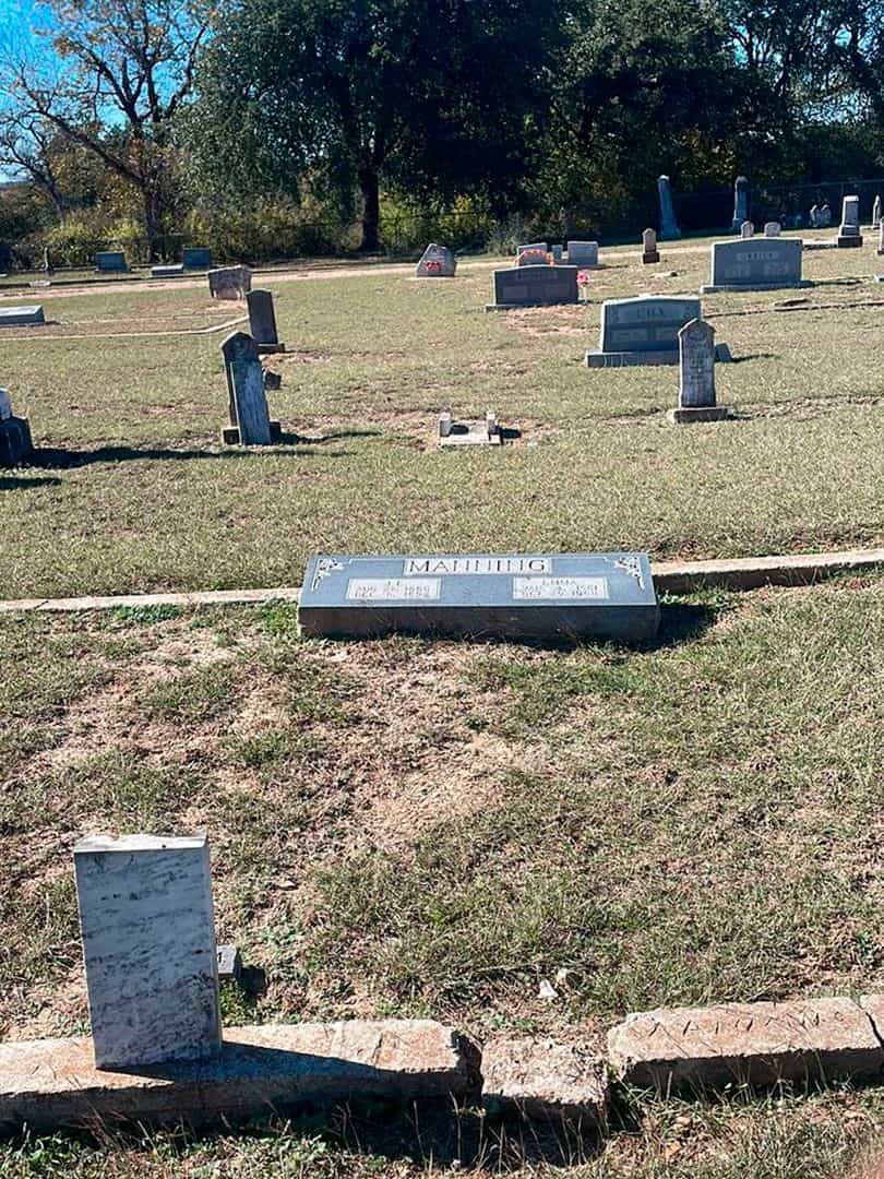 Emma Manning's grave. Photo 2