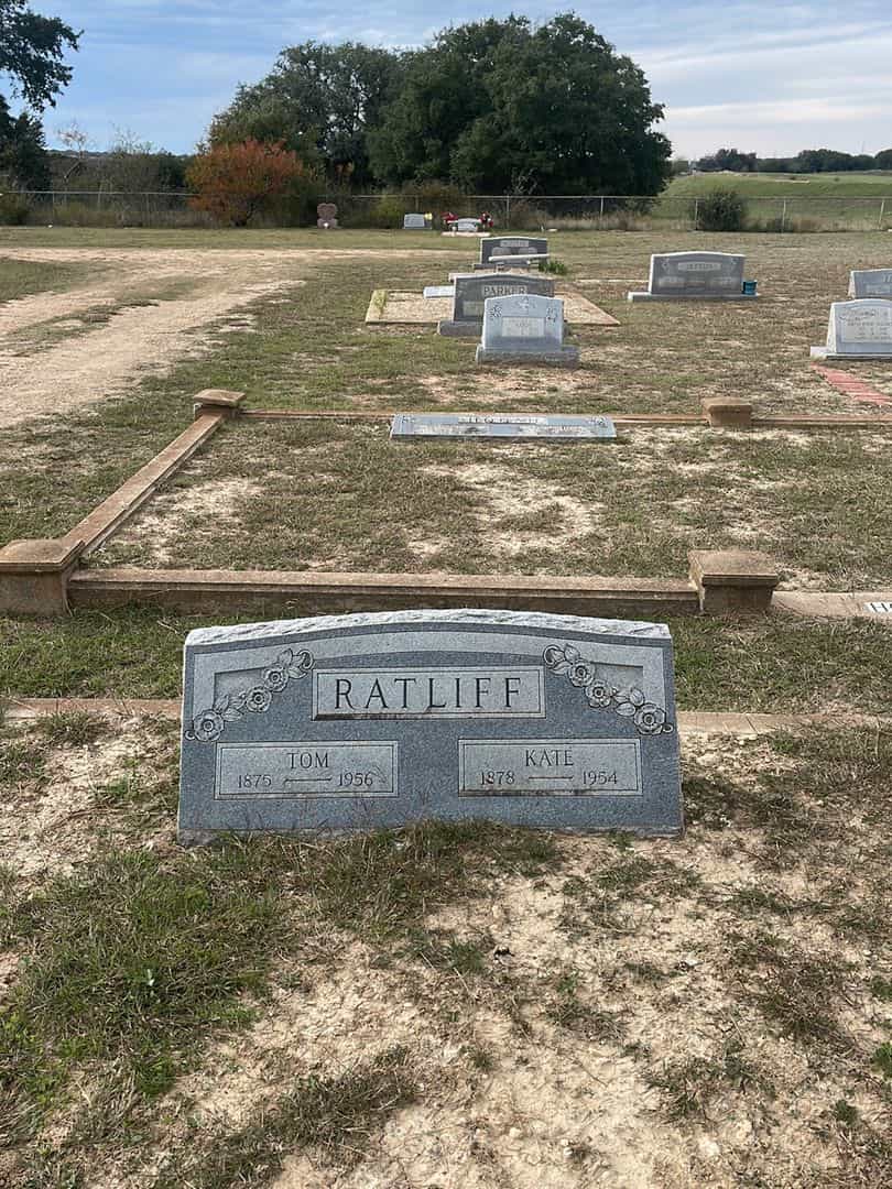 Kate Ratliff's grave. Photo 2