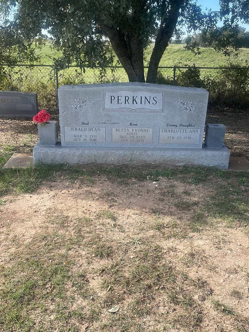 Betty Yvonne Bailey Perkins's grave. Photo 2