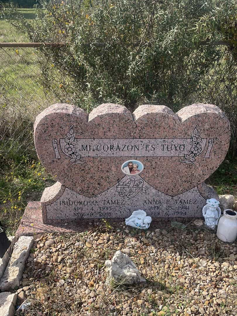 Anna P. Tamez's grave. Photo 3